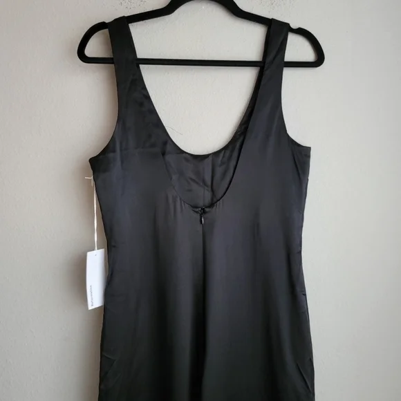 Reformation Brianna Silk Jumpsuit in Black size 2 NWT - Picture 8 of 9